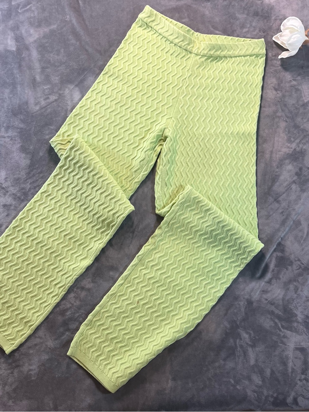 House of Sunny Neon Lime Chevron Knit Leggings